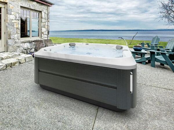 Jacuzzi-J385-hot-tub